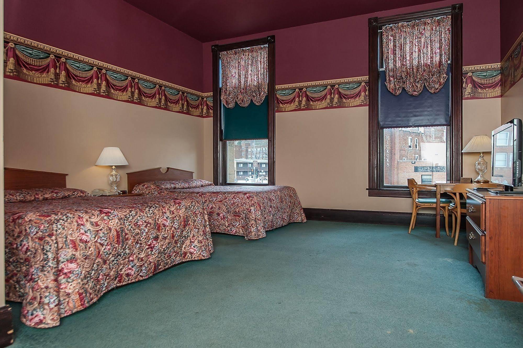 Historic Iron Horse Inn - Дедвуд Екстер'єр фото